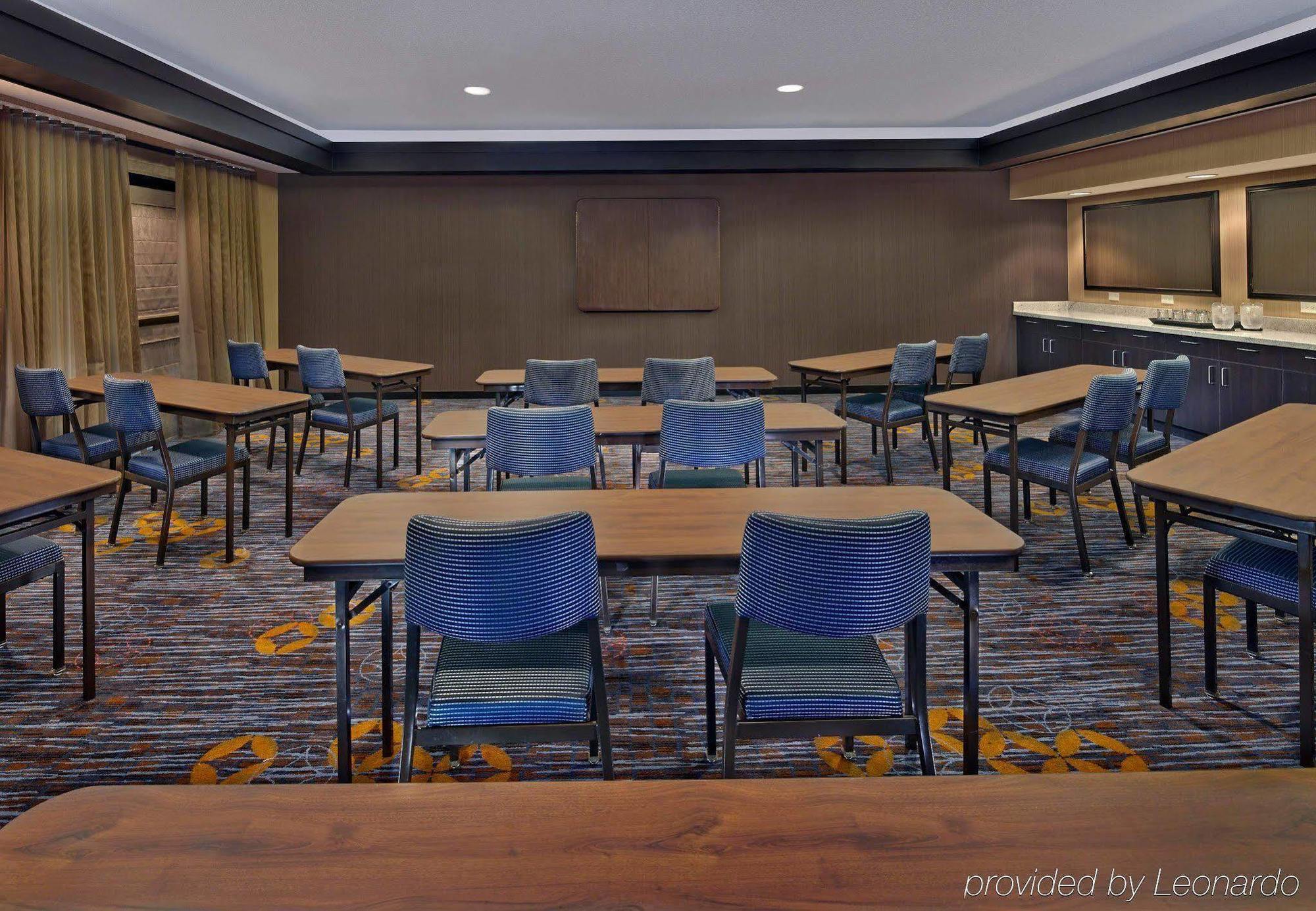 Courtyard By Marriott Key West Waterfront Hotel Exterior photo